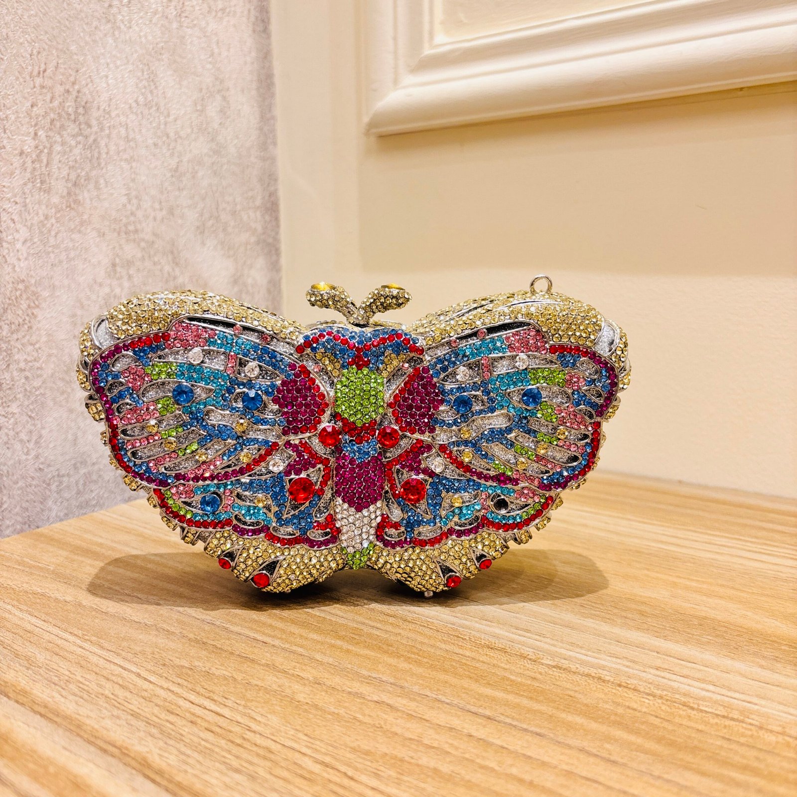 IMG_2303 BUTTERFLY CRYSTAL - Image 1