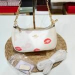 Co teri lips print - Image 2